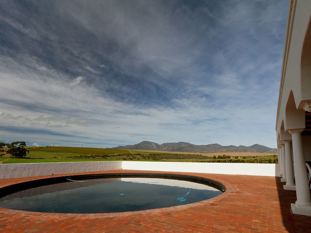 Gasthaus Endless Vineyards at Wildekrans Wine Estate Botrivier Exterior foto